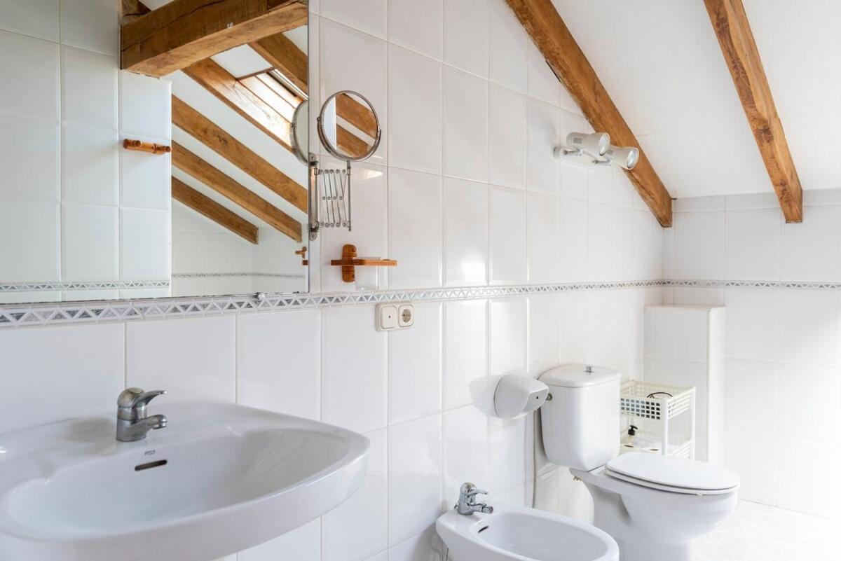 Casa Con Jardin En Gama Villa Bárcena de Cicero Kültér fotó