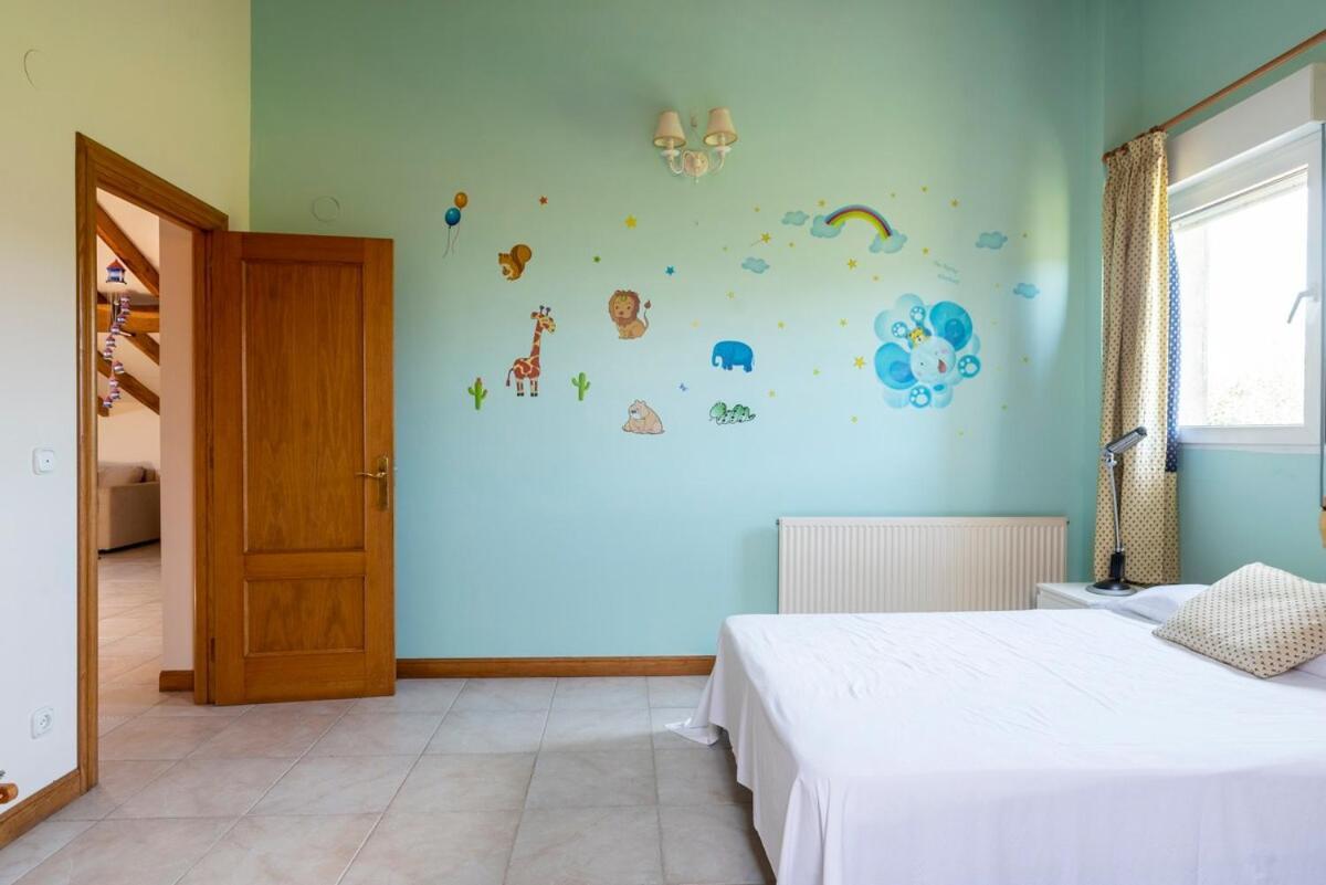 Casa Con Jardin En Gama Villa Bárcena de Cicero Kültér fotó