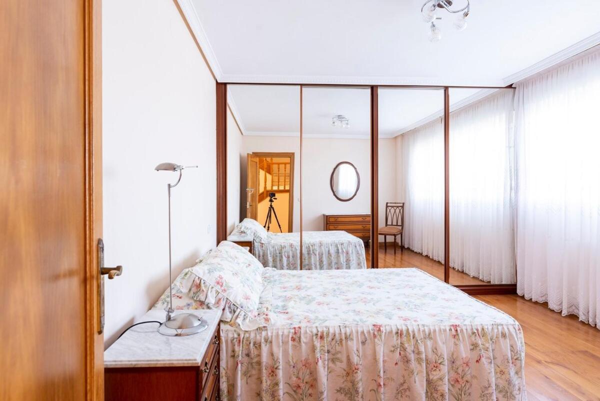 Casa Con Jardin En Gama Villa Bárcena de Cicero Kültér fotó