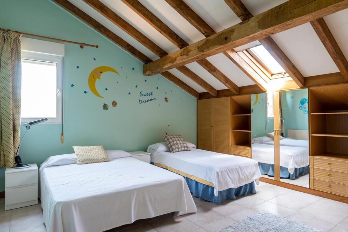 Casa Con Jardin En Gama Villa Bárcena de Cicero Kültér fotó