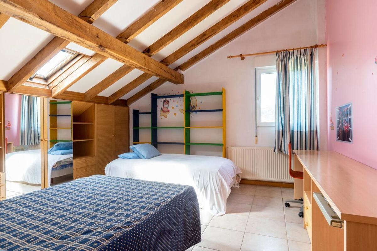 Casa Con Jardin En Gama Villa Bárcena de Cicero Kültér fotó