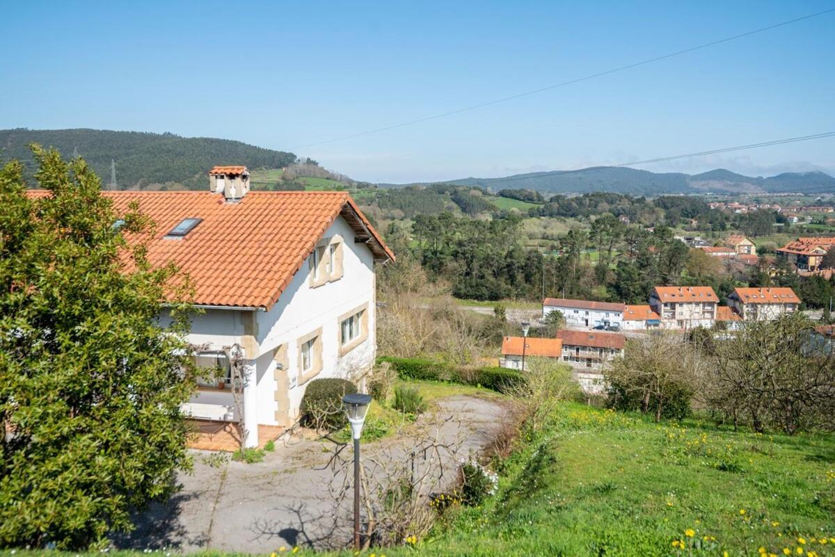 Casa Con Jardin En Gama Villa Bárcena de Cicero Kültér fotó